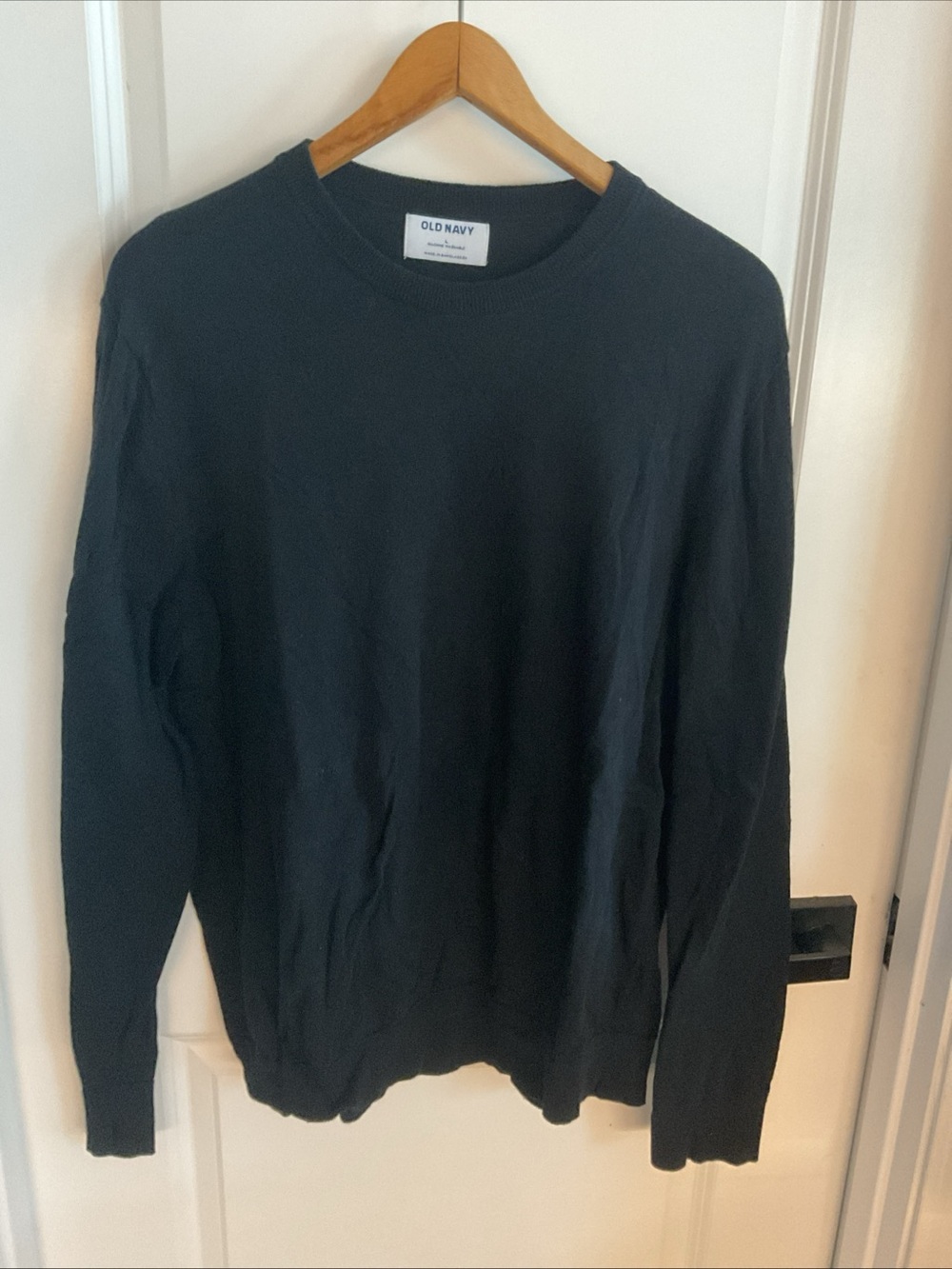 Old Navy - Men’s Black Crewneck Pullover Sweater - Size Large